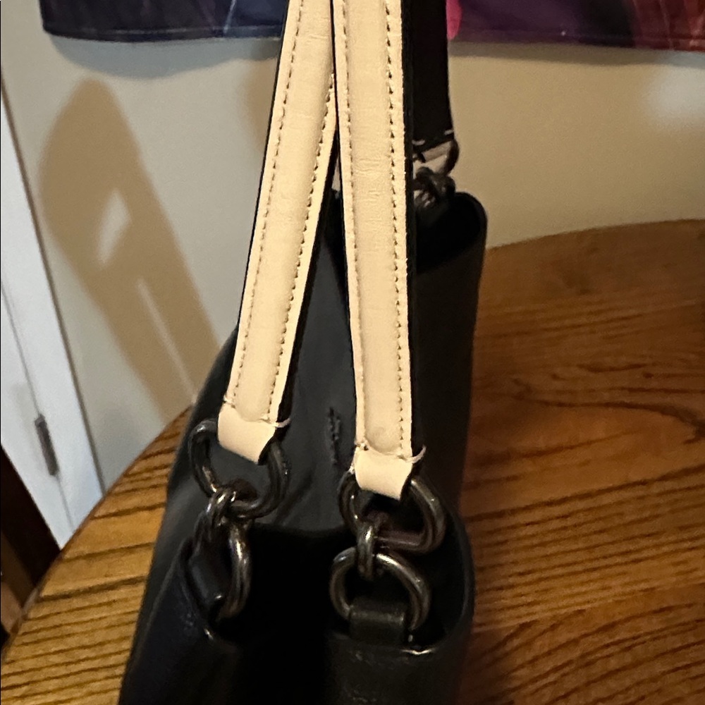 Coach Lexi Snake Embossed Leather Shoulder Bag. Limited edition. Beautiful - Picture 11 of 12